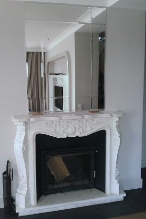 Dekoracyjne lustro z fazowanych prostokątów